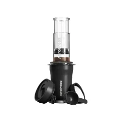 AeroPress Go Plus matkakahvinkeitin – Black