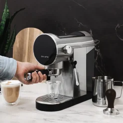 CHiATO Luna Style espressokone + Nespresso-kapseliadapteri – käytetty