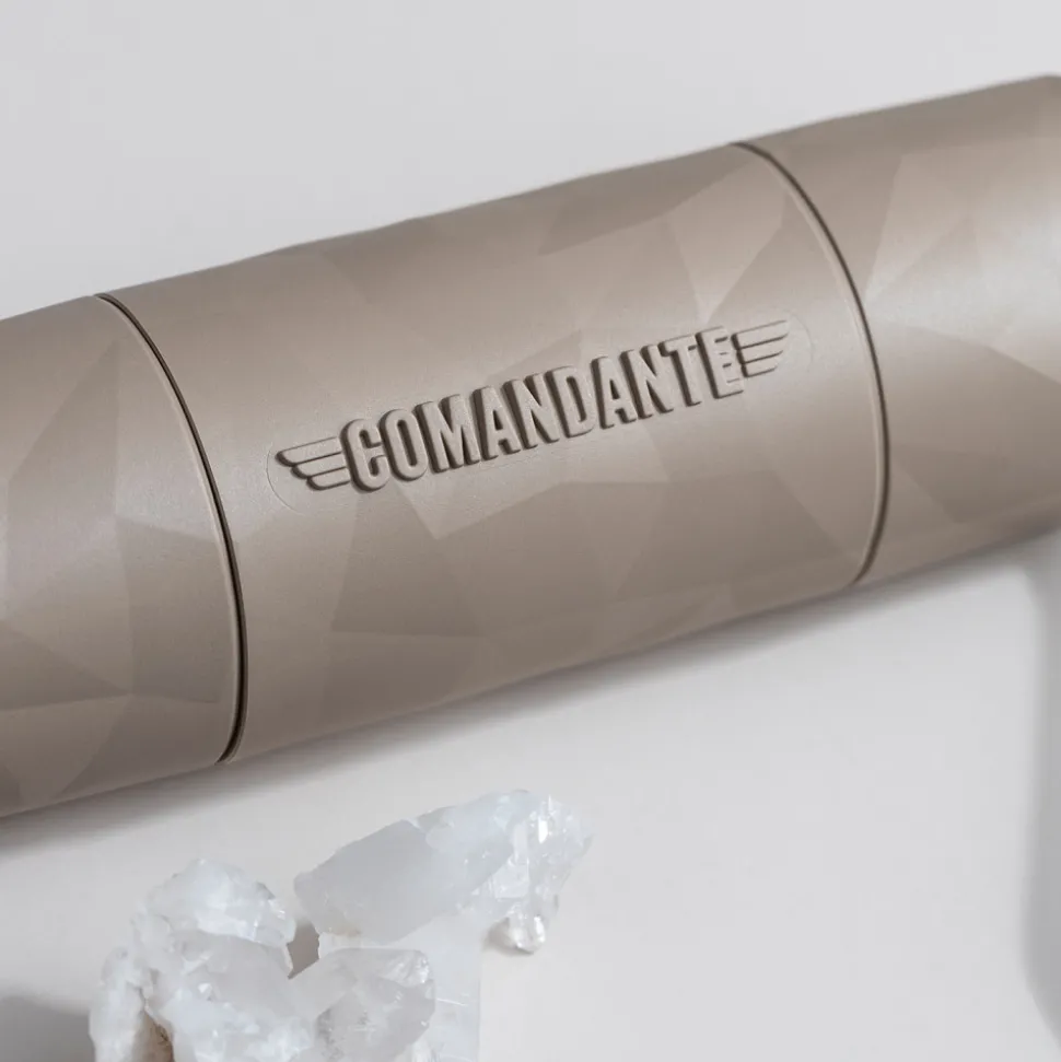 Comandante X25 Trailmaster Dune käsikäyttöinen kahvimylly – kerma