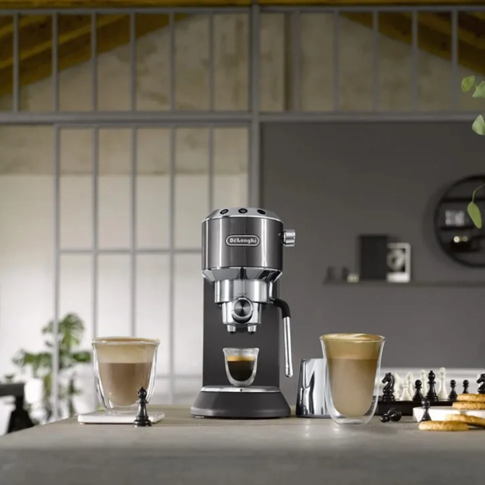 DeLonghi Dedica Arte EC885.GY ESE-espressokeitin – harmaa