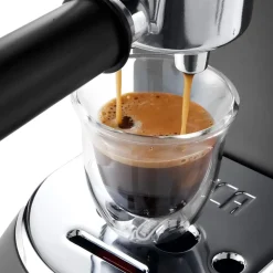 DeLonghi Dedica Style EC685.BK ESE-espressokeitin – musta