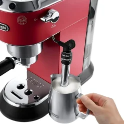 DeLonghi Dedica Style EC685.R ESE-espressokeitin – punainen