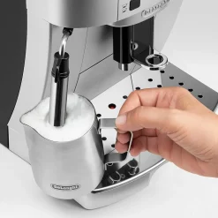 DeLonghi Magnifica S ECAM22.110.SB kahviautomaatti – hopeanmusta