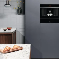 Electrolux EBC85X integroitava kahvikone – musta