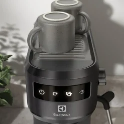 Electrolux Explore 6 E6EC1-6BST ESE-espressokeitin – musta