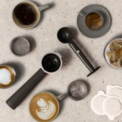 Electrolux Explore 6 E6EC1-6BST ESE-espressokeitin – musta