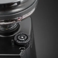 Eureka Atom Pro sähkökäyttöinen kahvimylly – puoliammattimainen, mattamusta