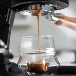 Flair 58 Plus 2 manuaalinen espressokeitin – musta