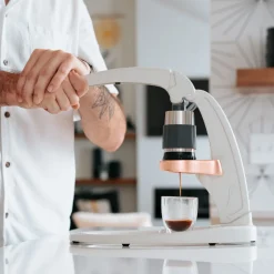 Flair Signature manuaalinen espressokeitin – valkoinen