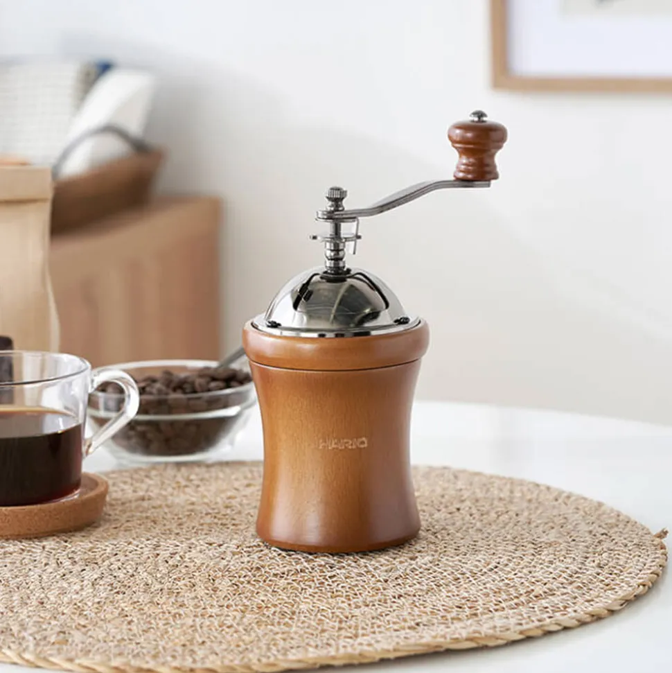 Hario Coffee Mill Dome käsikäyttöinen kahvimylly – ruskea