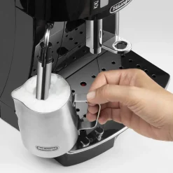 Kahviautomaatti DeLonghi Magnifica S ECAM21.117.B – musta