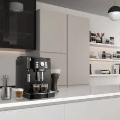 Kahviautomaatti DeLonghi Magnifica S ECAM21.117.B – musta