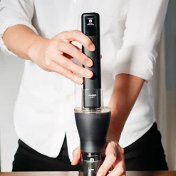Kahvimyllyn sähköinen kiinnike Hario Mobile Mill Stick – musta