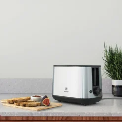 Leivänpaahdin Electrolux Create 3 E3T1-3ST