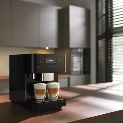 Miele CM 6160 MilkPerfection OBSW kahviautomaatti – musta