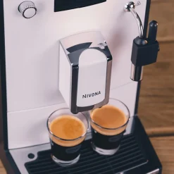 Nivona CafeRomatica NICR 560 kahviautomaatti – musta/valkoinen