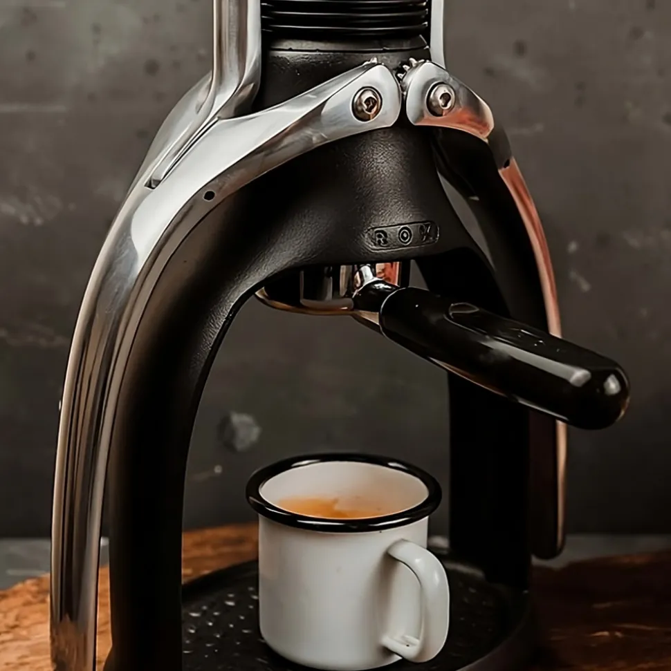 ROK EspressoGC Black manuaalinen espressokeitin – musta