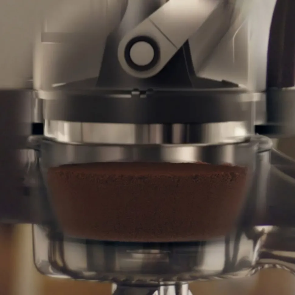 Sage the Barista Express™ Impress SES876BST espressokeitin – musta