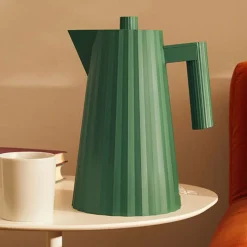 Vedenkeitin Alessi Plisse Green, 1 l